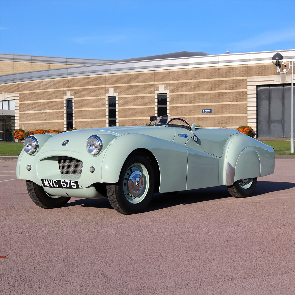 Triumph TR2